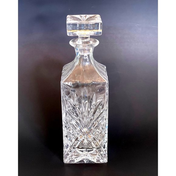 Whiskey Decanter and Square Stopper Dublin by Godinger 11" Diamond Pattern - Picture 7 of 7